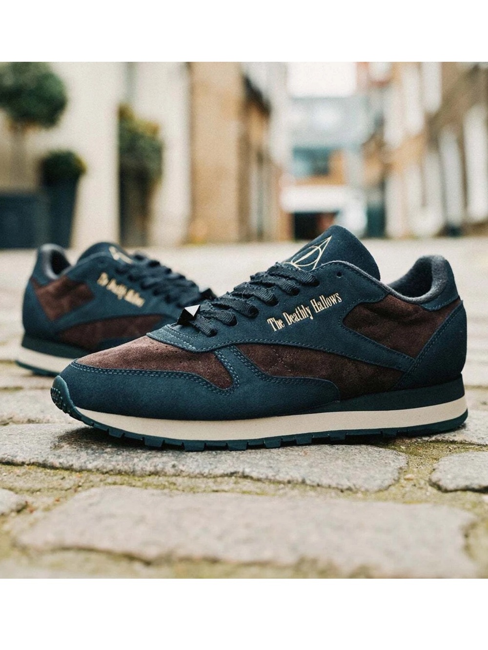 Reebok x Harry Potter Classic Leather “Deathly Hallows” Black Sneaker M7/W8.5